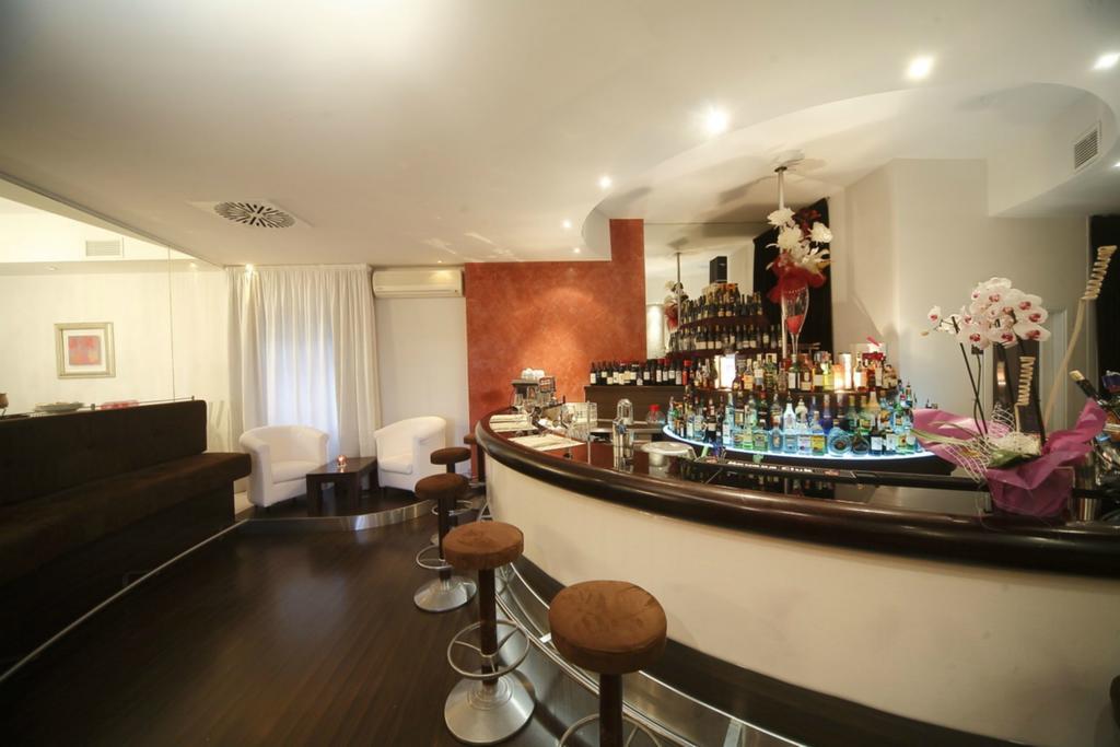 Locanda San Biagio ミザーノ・アドリアーティコ エクステリア 写真
