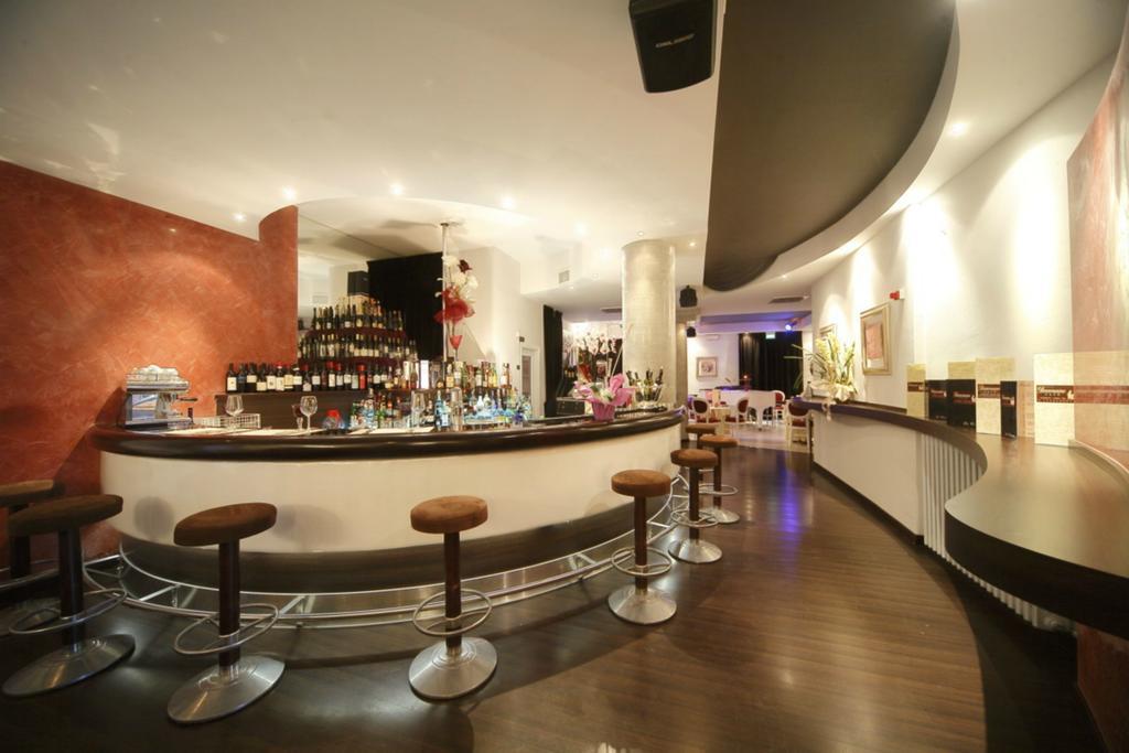 Locanda San Biagio ミザーノ・アドリアーティコ エクステリア 写真
