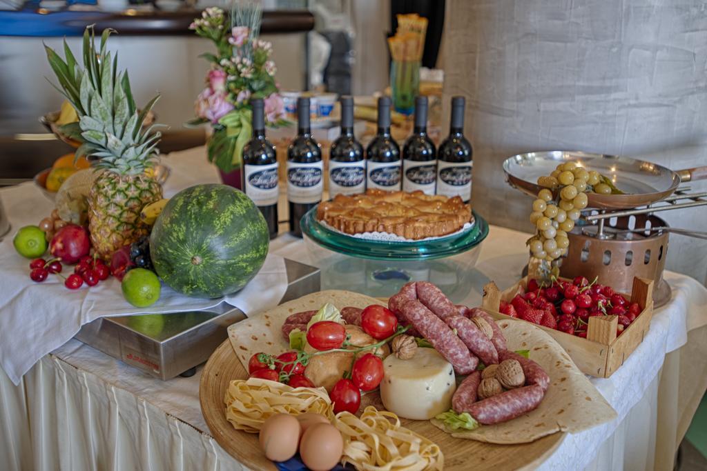 Locanda San Biagio ミザーノ・アドリアーティコ エクステリア 写真
