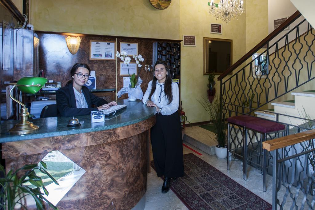 Locanda San Biagio ミザーノ・アドリアーティコ エクステリア 写真