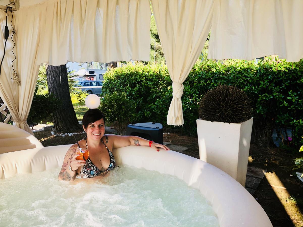 Locanda San Biagio ミザーノ・アドリアーティコ エクステリア 写真